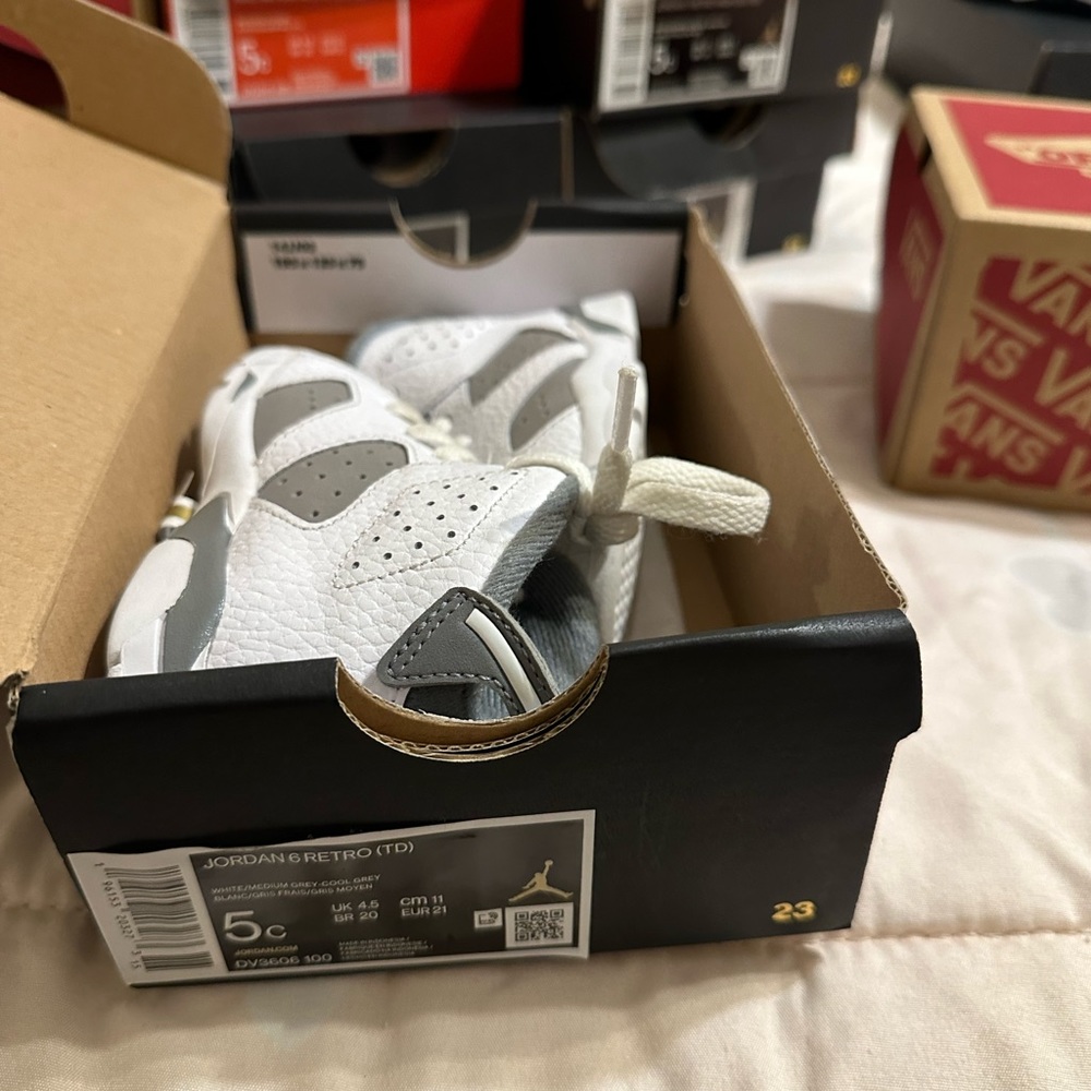 Jordan 6s